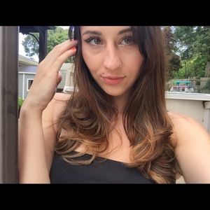 Meet your Posher, Nicole